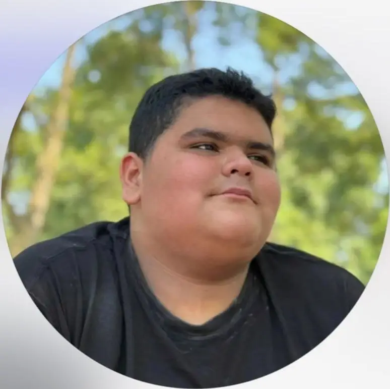 دانیال خزری